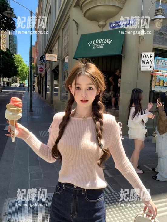 别走开，继续在安卓“www.51.com”上见证每个高能时刻，隔着屏幕也有震撼感。