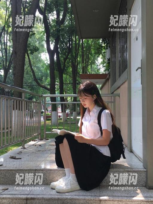 51吃瓜网 51吃瓜网,赶紧下载、善用收藏功能,这波瓜不吃亏啊!