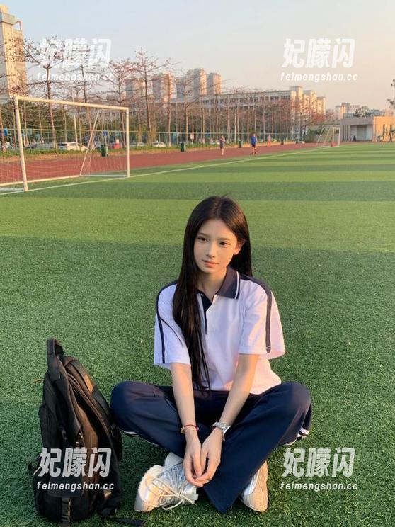 无聊了？下载51朝阳群众，保准你吃到不一样的瓜！