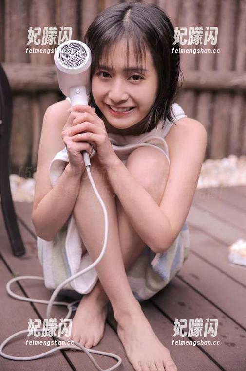 更新提醒！52吃瓜网持续刷新那点蛋疼的娱乐八卦，关注，不后悔！