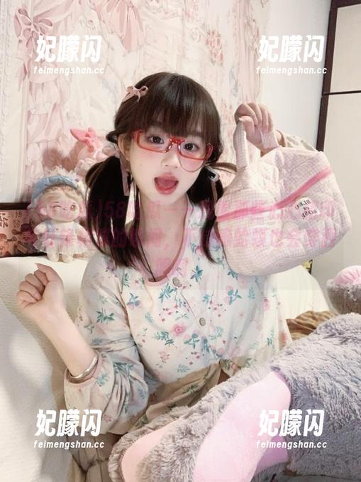 58吃瓜 58吃瓜——观看那些心心相印与针锋相对的瞬间,不过癞蛤蟆也会穿西服啊。
