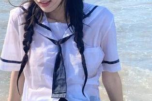 观看718吃瓜网，仿佛无意间踩到了八卦的火山口。