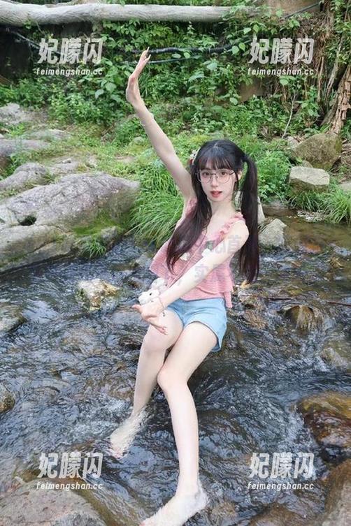 91吃瓜中心首页，吃瓜之余能逼我把口水咽下，实属不易…哈哈。