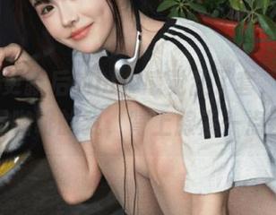 更新后的hlw感觉乱了套，就像那天没喝咖啡的我，肾上腺素一点都没。