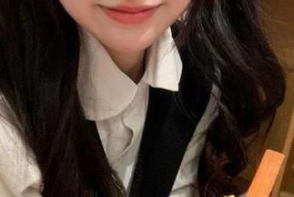 视频如影随形，网页成了观众席，“吃瓜不打烊”，每一次更新都是新的期待！
