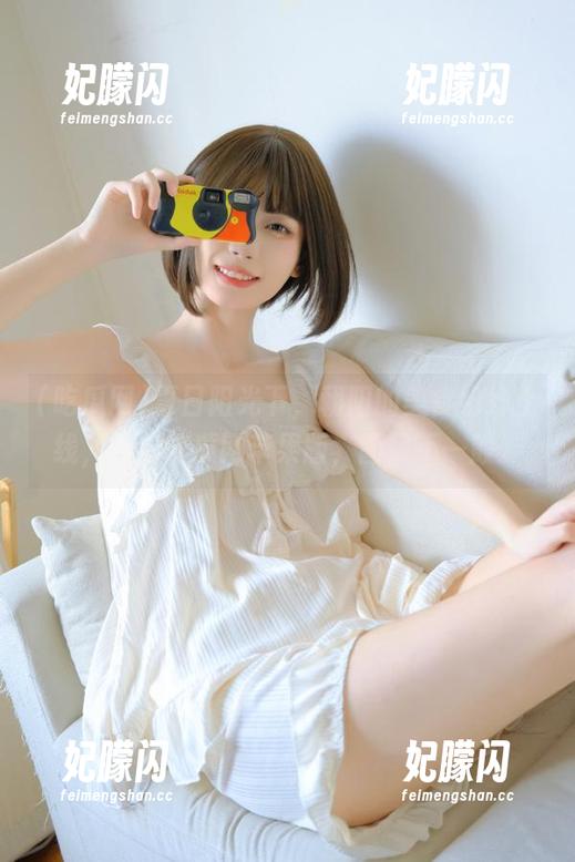 夏日阳光下，朝阳的美食纷纷上线，配上吃瓜网苹果版，画风不一般。