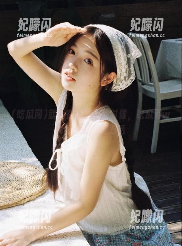 吃瓜网 就我在线观看的时候,吃瓜网ww好像在和我对话