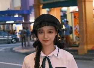 吾爱吃瓜：瞅瞅网页里的今日看料，真让人忍不住咕哝几句