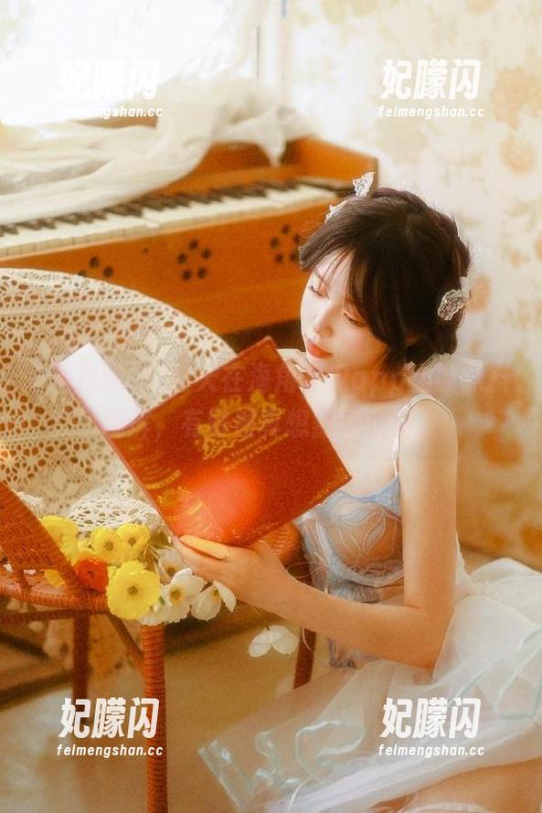 整天在海角吃瓜app上被黑料刷屏，有时候真想默默逃跑。