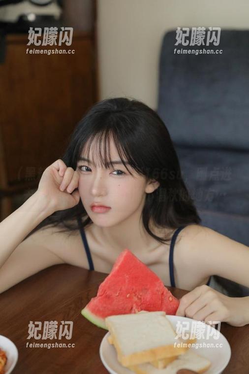 黑料166su 登录黑料166su,刚点进去就被吸引,真是个滑不溜秋的地方…