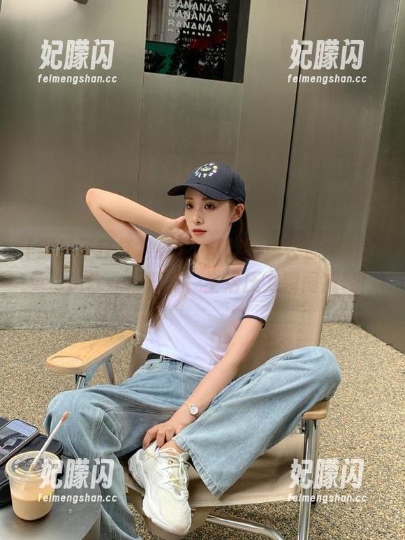 黑料不打烊 黑料不打烊万篇长征网站,免费送你一堆槽点,生活压力瞬间减轻!