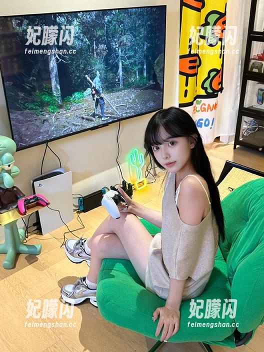 下载黑料在线，感受一波波真实的情感波动，不见不散哦