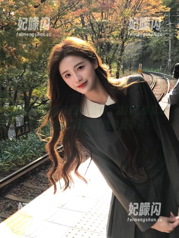 倒是想看看“黑料正能量zztt”传送门后面藏了啥奇葩事儿！