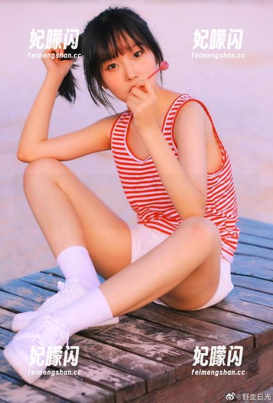 花了20分钟沉浸在“黑料正能量hl”的视频里，心脏都被震撼到了。