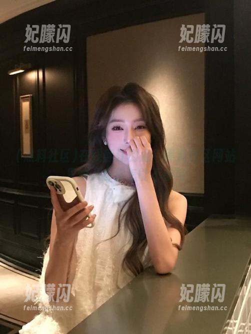 在线翻江倒海！黑料社区网站里的八卦你怎能不参与