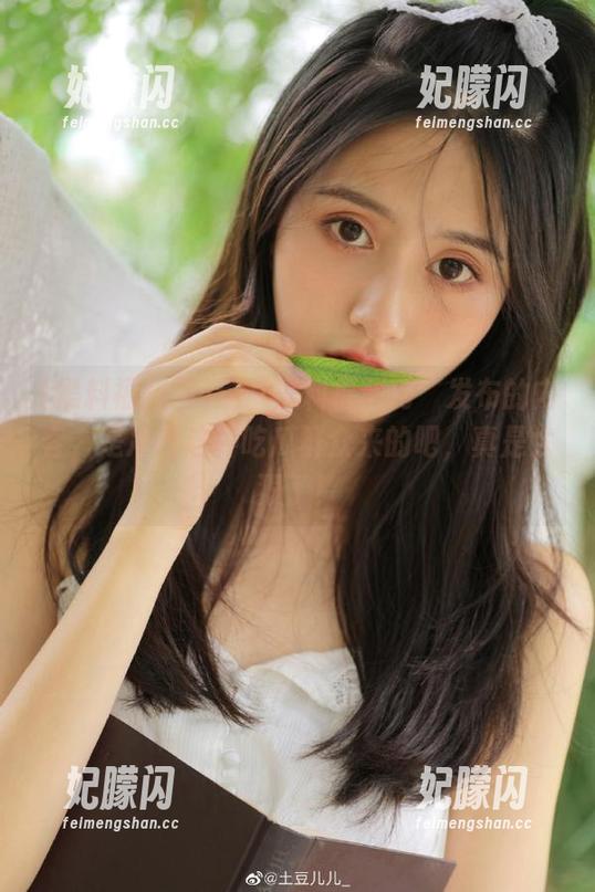 这“黑料福利网”发布的内容，是冲我这种吃瓜群众来的吧，真是太狠了！